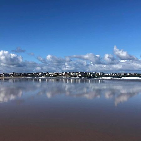 Cosy 3 Bedroom Apartment In Central Portrush With Sea Views ภายนอก รูปภาพ