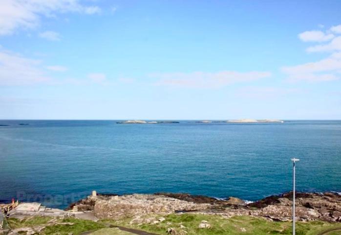 Cosy 3 Bedroom Apartment In Central Portrush With Sea Views ภายนอก รูปภาพ