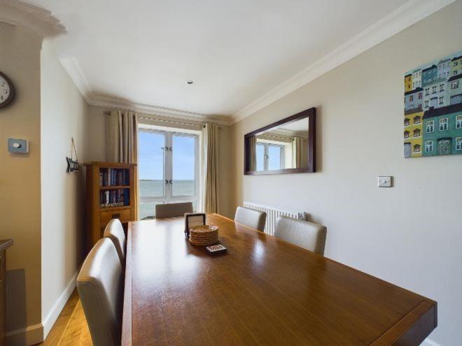 Cosy 3 Bedroom Apartment In Central Portrush With Sea Views ภายนอก รูปภาพ